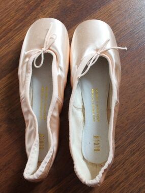 New Bloch Pointe Shoes